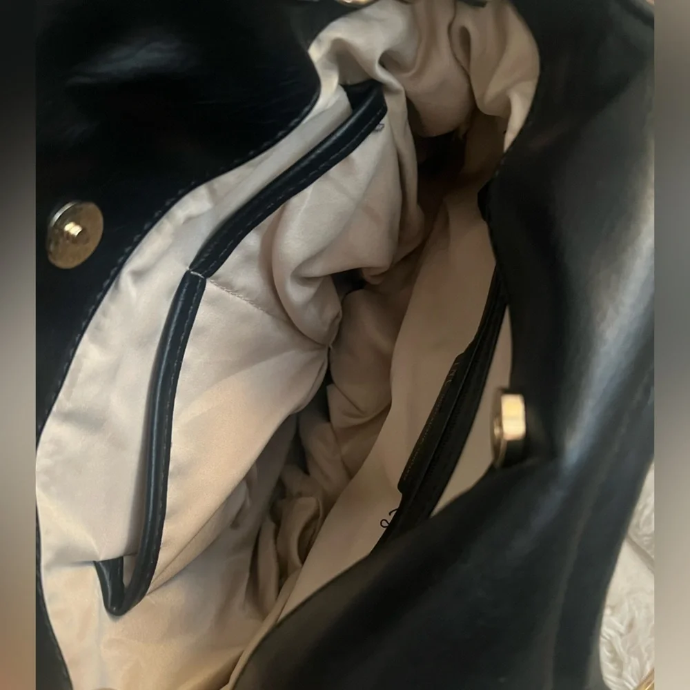 NWOT I.N.C. INTERNATIONAL CONCEPTS - Huw Bangle Crossbody